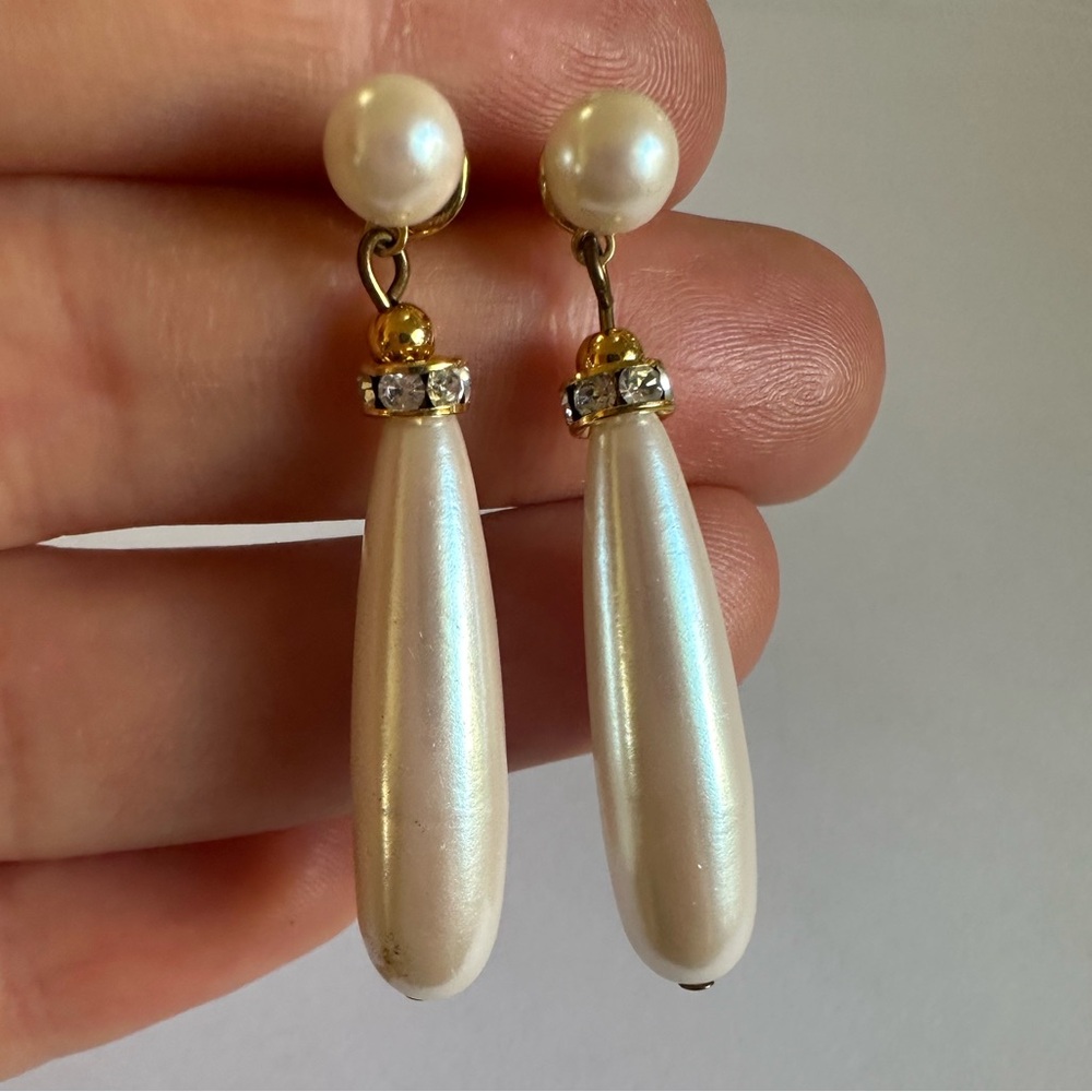 Elegant Pearl Drop Earrings